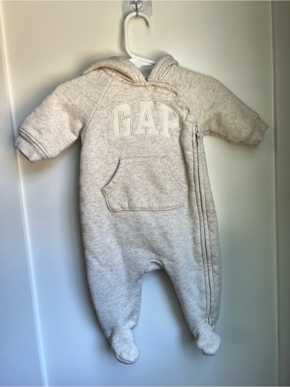 BabyGap 0-3M Sherpa Lined Hooded Pram Suit Footed Bunting Gray
